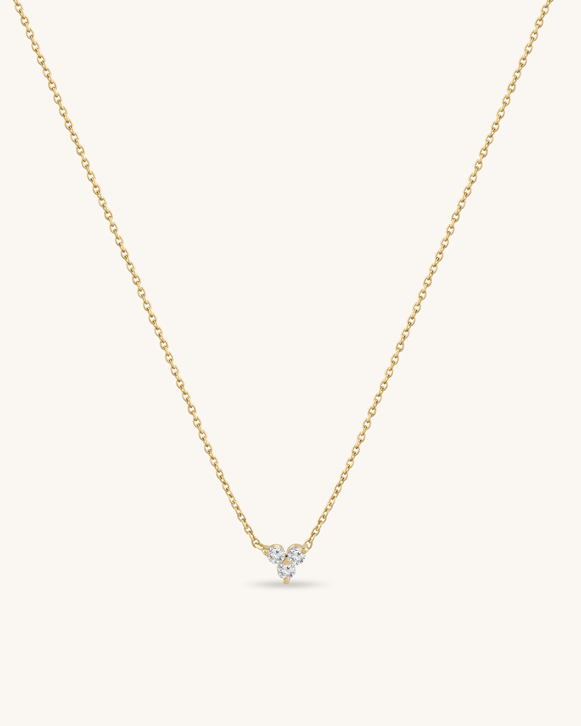 Elegant triple stone pendant chain