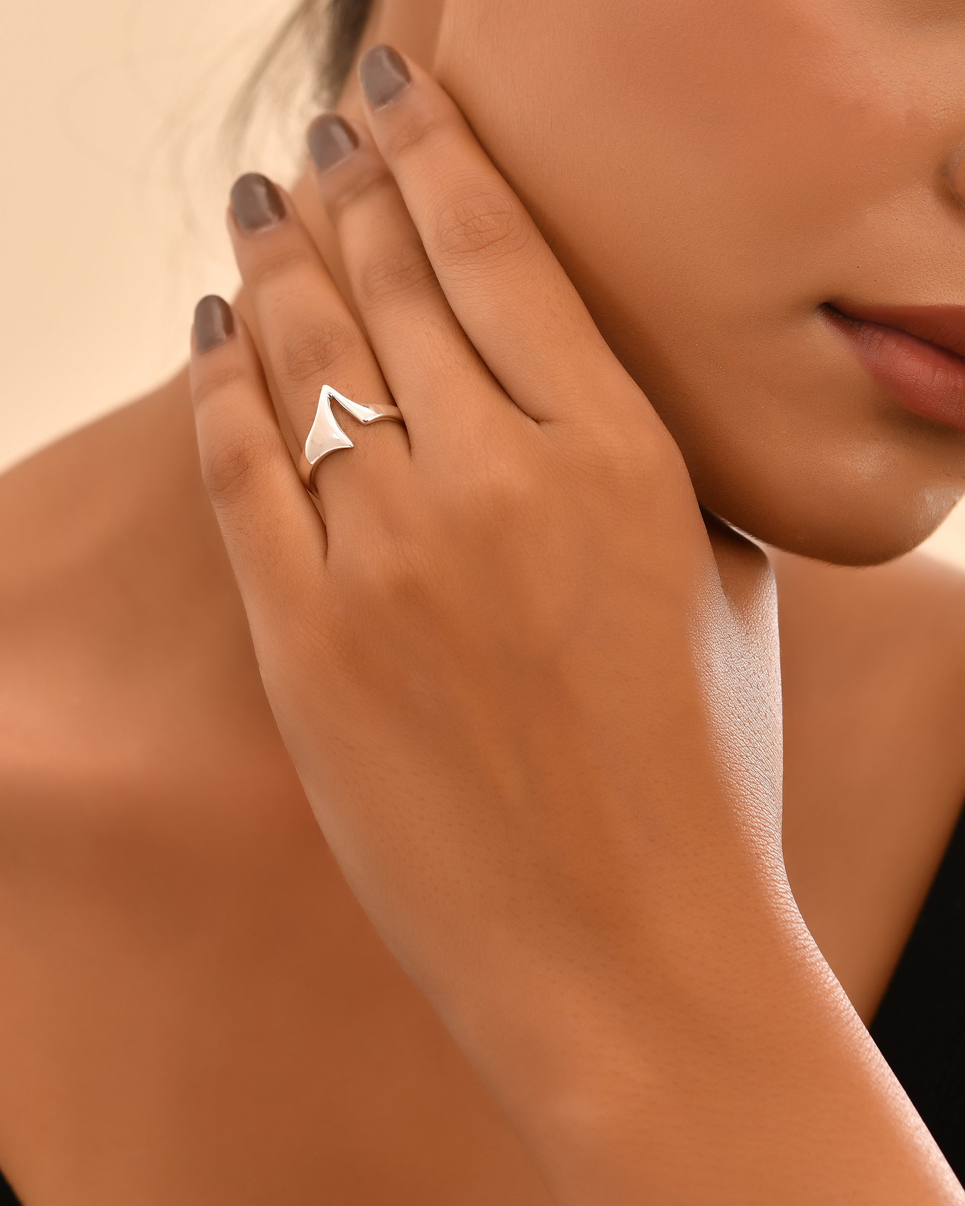 Modern wave ring