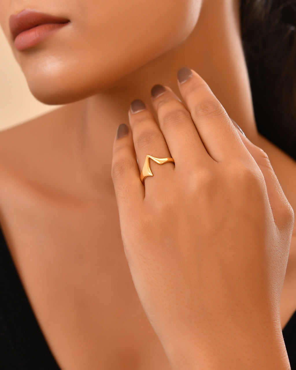 Modern wave ring