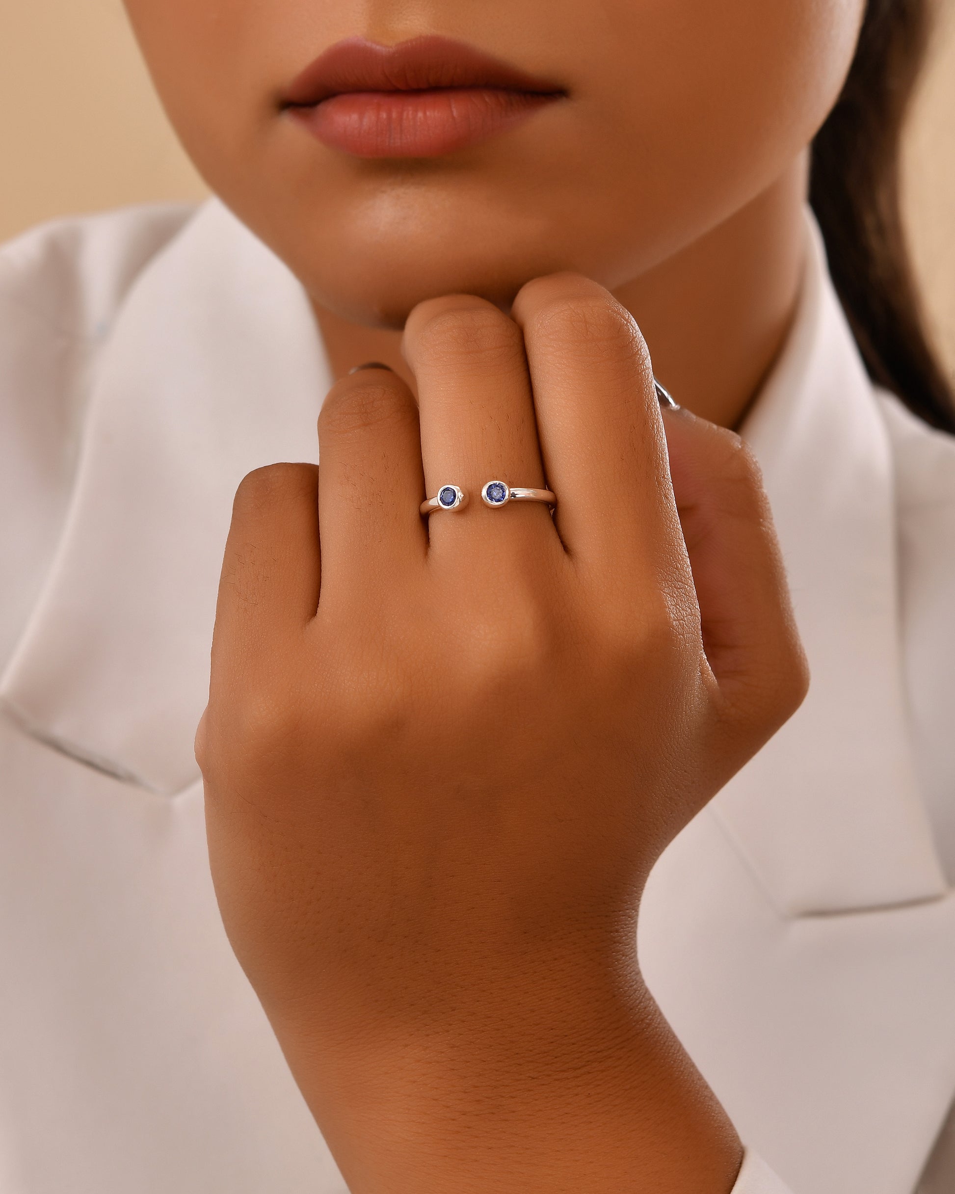 Adjustable eternal open ring