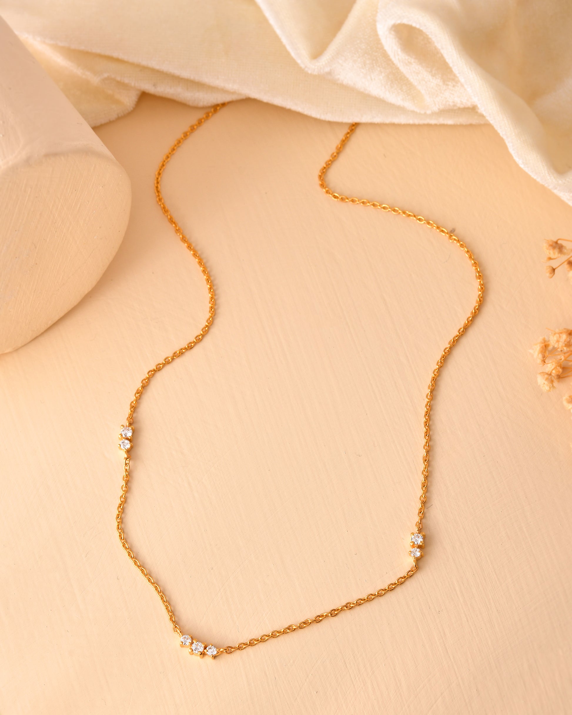 Delicate station chain with sparkling accents