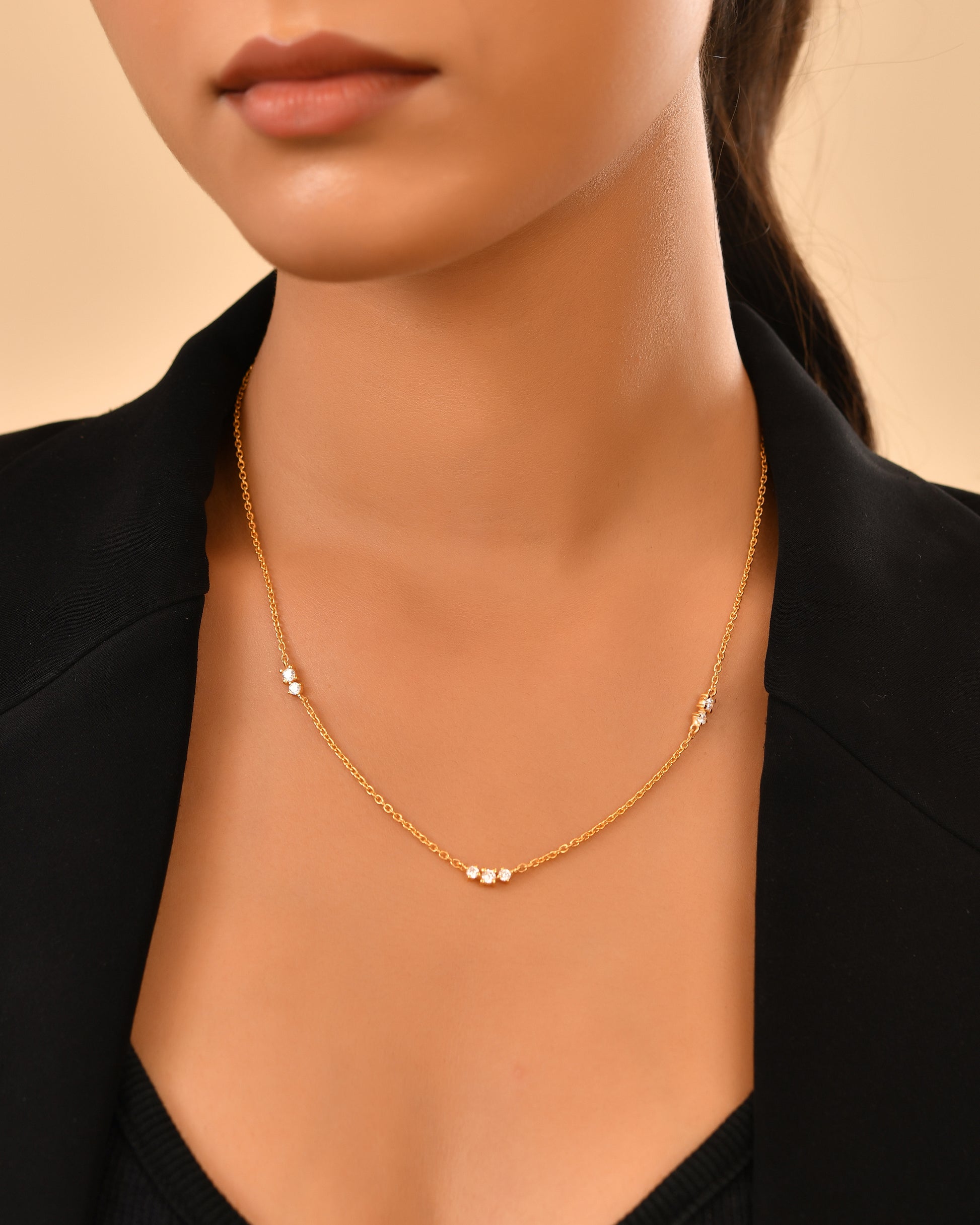 Delicate station chain with sparkling accents